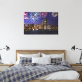 Feuerwerkskörper über der Skyline von Chicago Leinwanddruck (Insitu (Schlafzimmer))