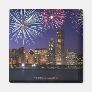 Feuerwerkskörper über der Skyline von Chicago Magnet