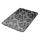 Feuille Damask Lg Pattern Black auf Grau Badematte (Schrägansicht)
