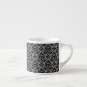 Feuille Damask Pattern Black auf Grau Espressotasse (Rechts)