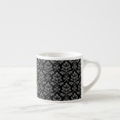 Feuille Damask Pattern Grau auf schwarz Espressotasse (Rechts)