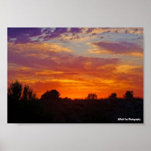 Feurige Sonnenuntergangslandschaft Poster