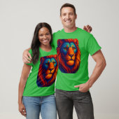 feuriger Löwenkopf realistisch t_kurz kräftig T-Shirt (Unisex)