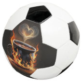 Feuriger Weihnachtskaffee mit Herzklopfkunst Fußball (Dreiviertel)