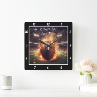 Feuriges Fußball-Thema Quadratische Wanduhr