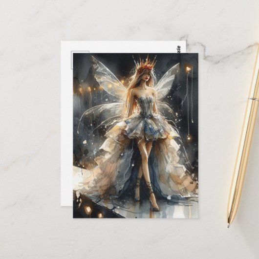 Fey in einem Modekleid aus Zeitungen Postkarte (Vorderseite/Rückseite Beispiel)