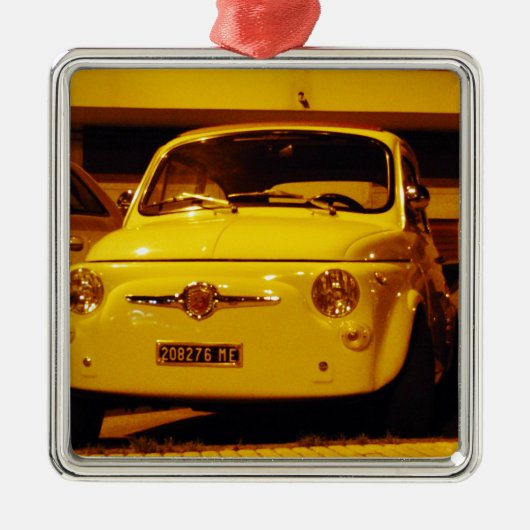 Fiat 500 Abarth. Silbernes Ornament (Vorne)