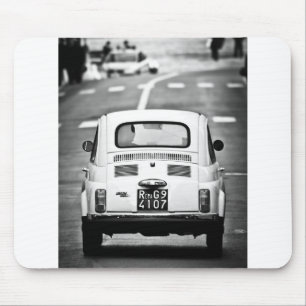 Fiat 500 in Rom, Italien Mousepad