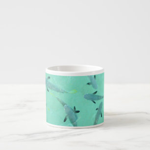 Fidschi-Fische schwimmen in klarem blauem Wasser Espressotasse