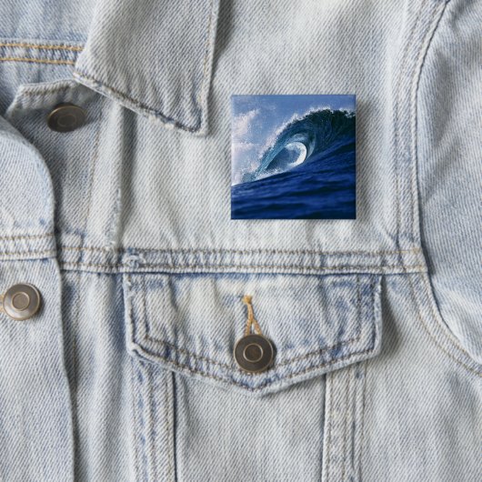 Fidschi-Inseln, Tavarua, Cloudbreak. Eine Welle Button (Beispiel)