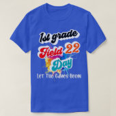 Field Day 2022 Erste Klasse Lass Die Spiele starte T-Shirt (Design vorne)