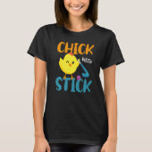 Field Hockey Chicken Chick With Stick T-Shirt (Vorderseite)