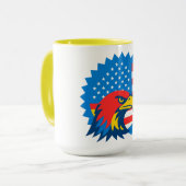 Fierce Bald Eagle über die US-Flagge Tasse (Vorderseite Links)