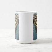 Fierce Crocodile mit Piercing Eyes Wildlife Kaffeetasse (Mittel)
