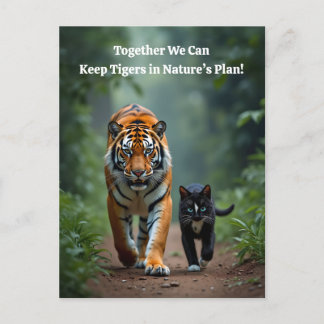 Fierce Feline Friends on the Prowl Feiertagspostkarte