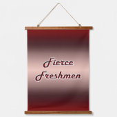 Fierce Freshmen Wandteppich Mit Holzrahmen (Vorderseite)