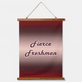 Fierce Freshmen Wandteppich Mit Holzrahmen