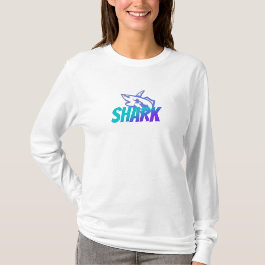 Fierce Gradient Shark Logo | Bold Ocean T-Shirt (Vorderseite)