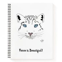 Fierce ist ein schöner Schneeleopard