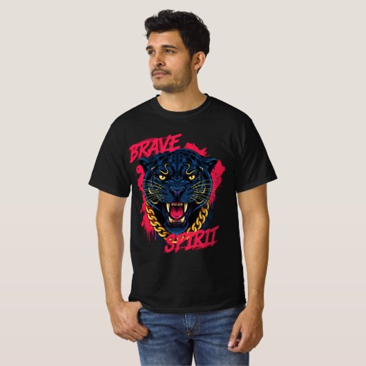 Fierce Panther with Gold Chain – Brave Spirit T-Sh T-Shirt (Vorne ganz)