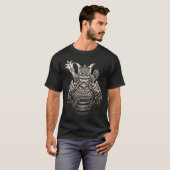 Fierce Samurai Warrior – Bold Japanese Armor T-Shirt (Vorne ganz)