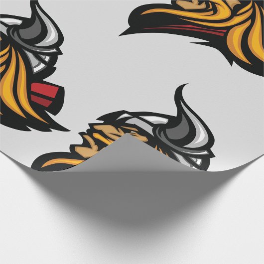 Fierce Viking Warrior Head Northelm und Bart Geschenkpapier