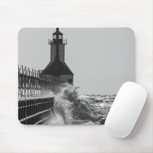 Fierce Waves bei St Joseph Grayscale Mousepad (Mit Mouse)