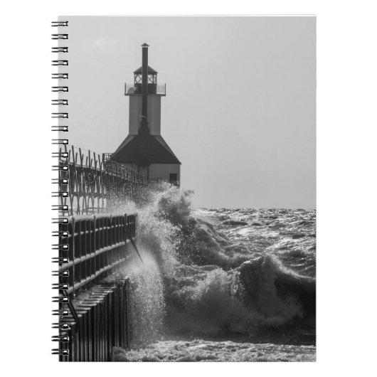 Fierce Waves bei St Joseph Grayscale Notizblock (Vorderseite)