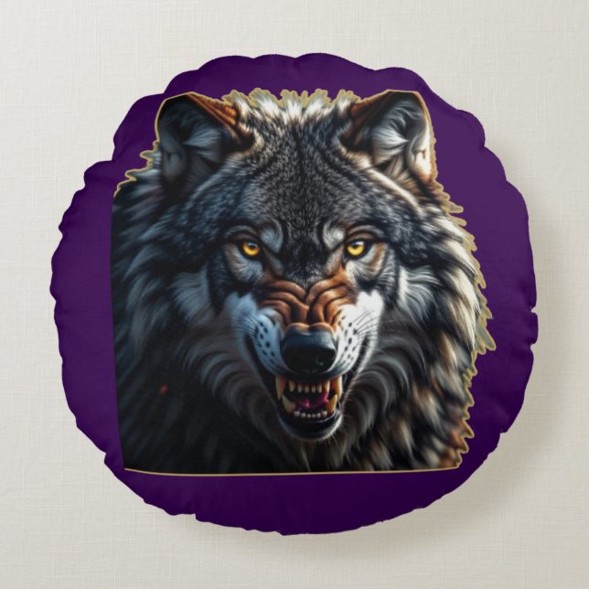 Fierce Wolf – Symbol of Strength and Freedom Rundes Kissen (Vorderseite)