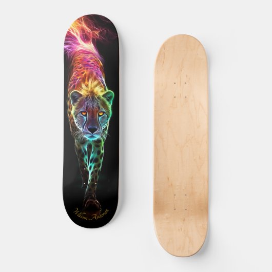 Fiery Cheetah Glows Cool Style Skateboard (Vorderseite)