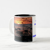 Fiery Costa Rican Sunset in Tamarindo Zweifarbige Tasse (Vorderseite Links)