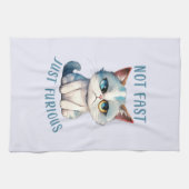 Fiery Feline Spirit - Sassy Angry Cat Design Geschirrtuch (Horizontal)