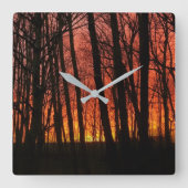 Fiery Forest Sunset Quadratische Wanduhr (Vorderseite)