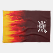 Fiery GRILLEN Kitchen Flames — Custom Steak House Geschirrtuch (Horizontal)