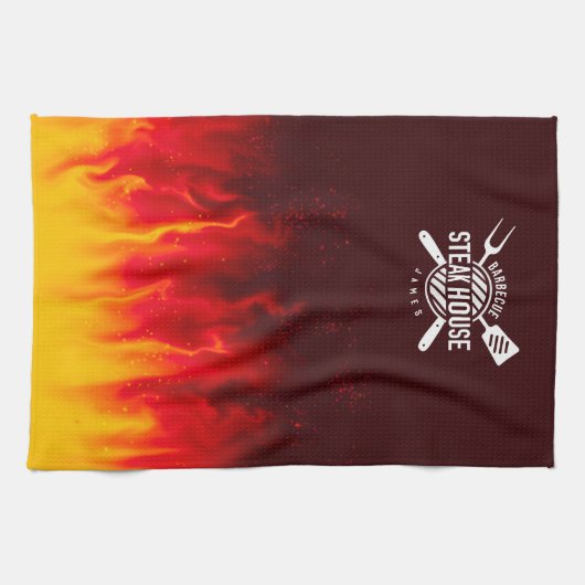 Fiery GRILLEN Kitchen Flames — Custom Steak House Geschirrtuch (Horizontal)