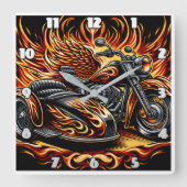 Fiery Motorrad mit lebhaften Flammen und Sidecar Quadratische Wanduhr (Vorderseite)