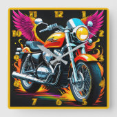 Fiery Motorrad mit lebhaften Flügeln bei Sonnenunt Quadratische Wanduhr (Vorderseite)