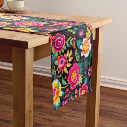 Fiesta Floral Extravaganza Kurzer Tischläufer (Beispiel)