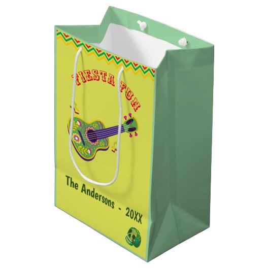 Fiesta Fun Mexican Limon Monogram Medium Gift Bag Mittlere Geschenktüte (Vorderseite Schrägansicht)