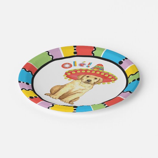 Fiesta-gelber Labrador Pappteller (Schrägansicht)