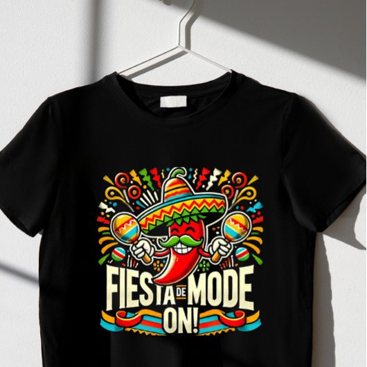 fiesta mode on! T-Shirt