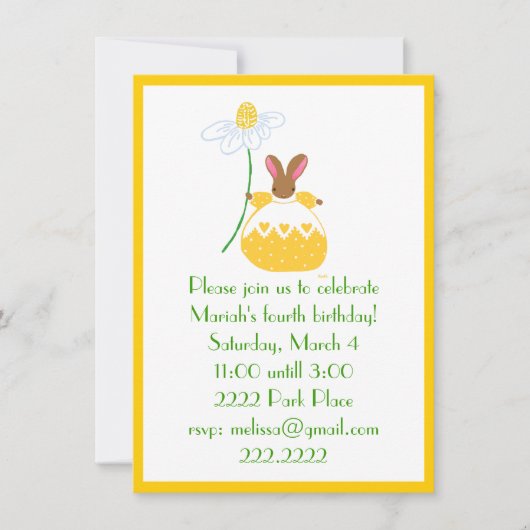 Fifi Bunny in gelber Einladung (Vorderseite)