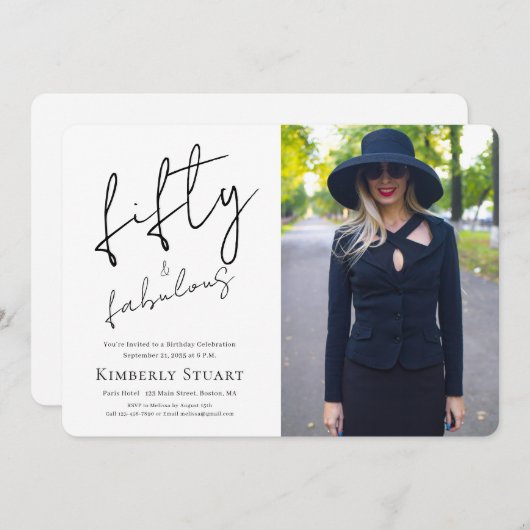 Fifty and Fabulous Photo 50th Script Birthday Einladung (Vorne/Hinten)