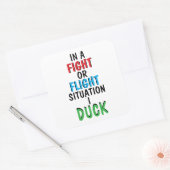 Fight or Flight Funny Survival Humor Mug Quadratischer Aufkleber (Umschlag)