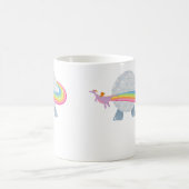 Figment fliegt um Epcot-Kugel mit Regenbogen Kaffeetasse (Mittel)