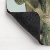 Figürchen der Aphrodite spielend mit Eros Mousepad (Ecke)