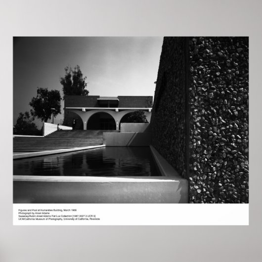 Figures and pool at UCR, März 1966 by Ansel Adams Poster (Vorne)
