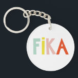 Fika Colors Schlüsselanhänger<br><div class="desc">Die schwedische Aussprache ist ein Begriff in der schwedischen Kultur mit dem Grundbegriff "Kaffee haben",  oft begleitet von Gebäck,  Keksen oder Kuchen.</div>