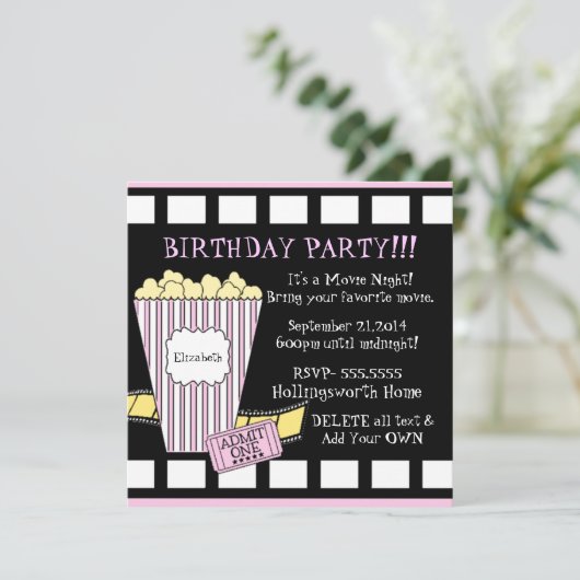 Film-Nachtpopcorn-Film-Streifen-Party im Rosa Einladung (Stehend Vorderseite)
