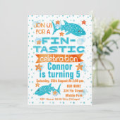 Fin-tastic Whale Shark Birthday Einladung (Stehend Vorderseite)